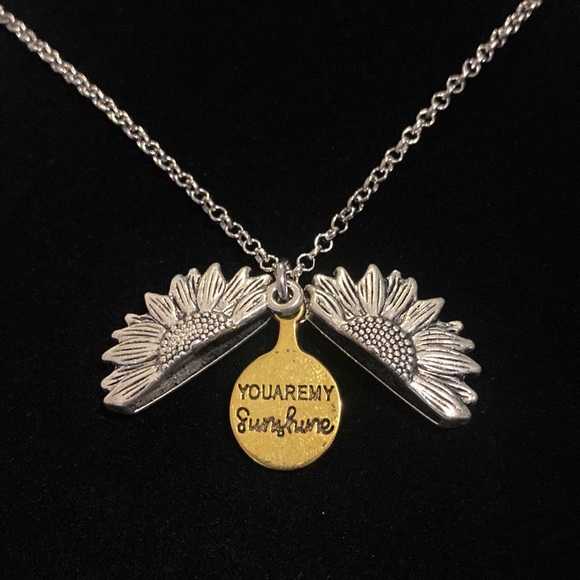You Are My Sunshine Necklace Sunflower - Picture 4 of 10